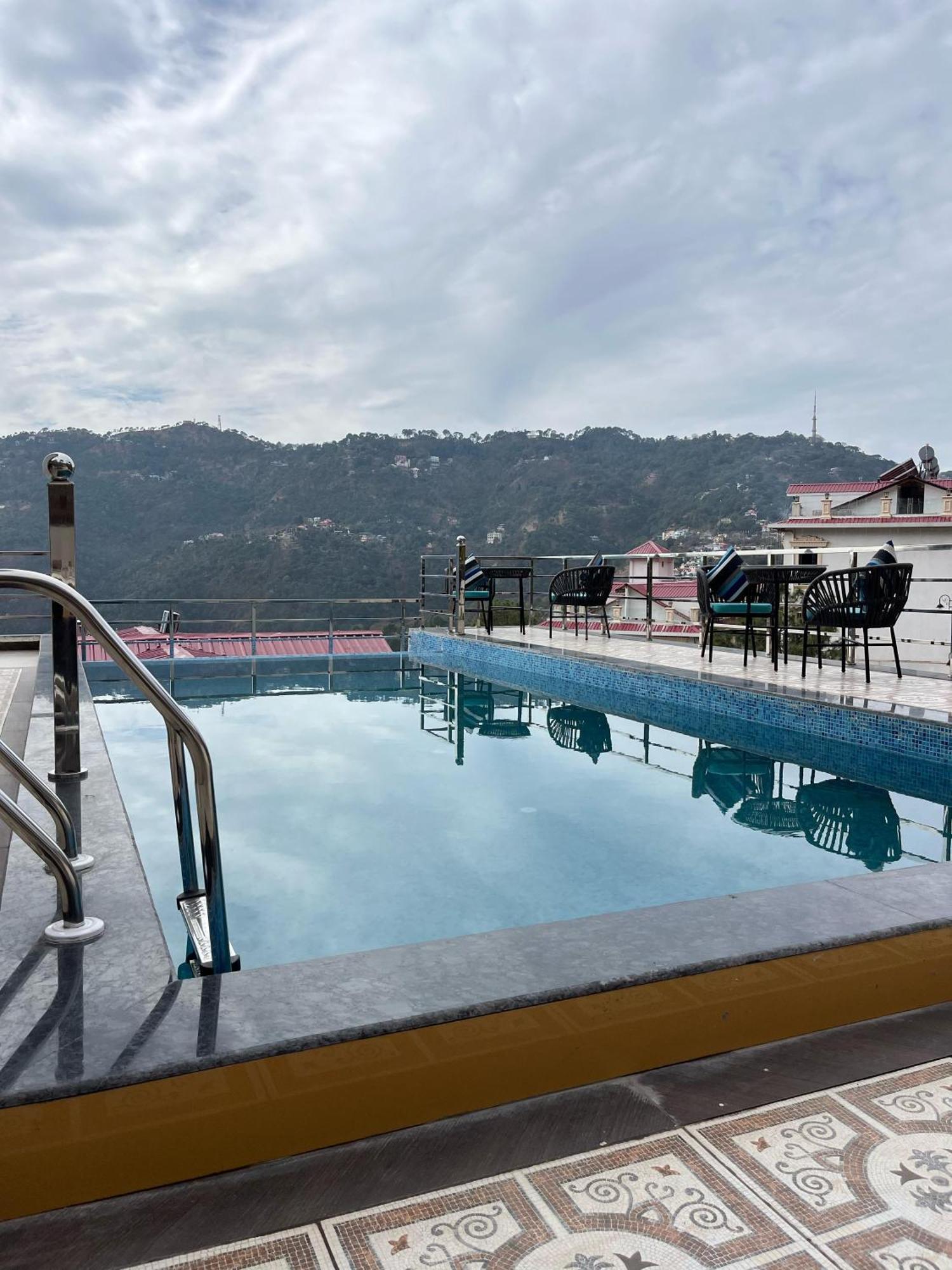Villasita Resort Kasauli Exterior foto